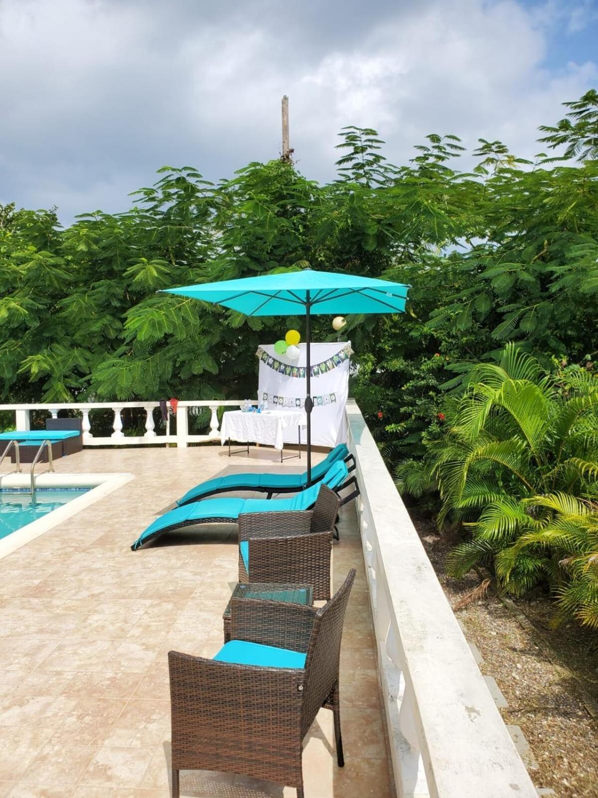 Sea-View Penthouse With Pool And Garden Views - Luxury Coastal Stay Negril Dış mekan fotoğraf